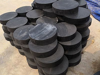 沙湾区板式橡胶支座由若干层橡胶片与薄钢板经加压硫化